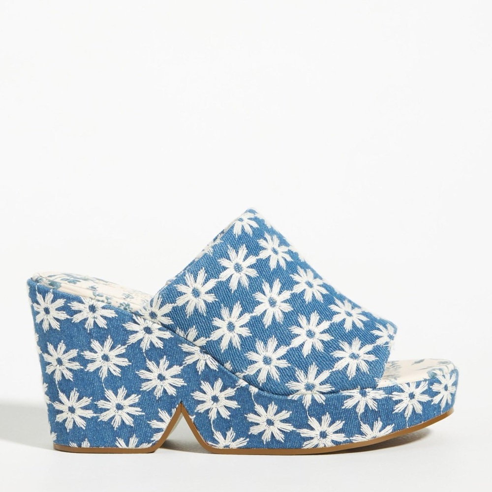 Cecilia New York blue and white floral platform wedge sandals SZ 8.5